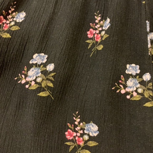 American Eagle ladies shorts romper - Picture 7 of 8